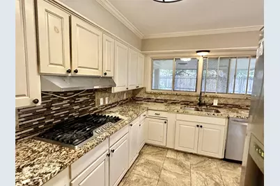 1926 Laurelwood Drive, Denton, TX 76209 - Photo 3