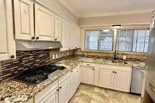 1926 Laurelwood Dr, Denton, TX 76209 - Photo 3