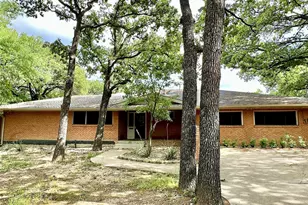 1926 Laurelwood Dr, Denton, TX 76209 - Photo 1