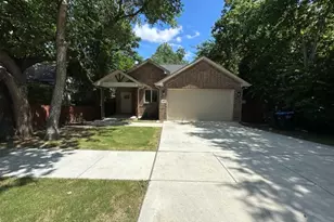 917 E Maddox Ave, Fort Worth, TX 76104 - Photo 1