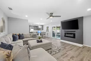 4905 Emerald Lake Dr, Fort Worth, TX 76103 - Photo 5