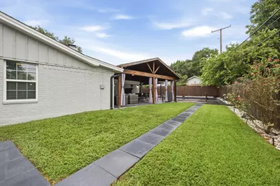 4905 Emerald Lake Drive, Fort Worth, TX 76103 - Photo 37