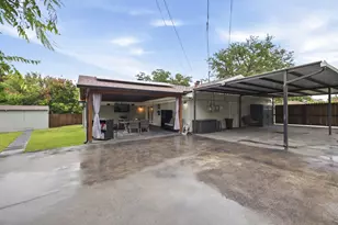 4905 Emerald Lake Dr, Fort Worth, TX 76103 - Photo 33