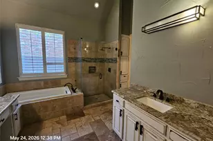211 High Point Dr, Murphy, TX 75094 - Photo 5