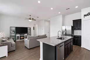 752 Ruellia St, Weatherford, TX 76086 - Photo 9