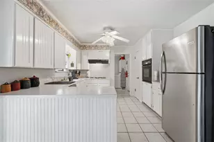 912 W Elizabeth Dr, Robinson, TX 76706 - Photo 5