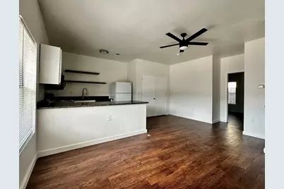 512 Daughtrey Avenue #B104, Waco, TX 76706 - Photo 3