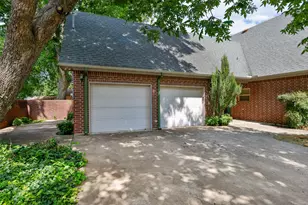226 Gordon St, Gainesville, TX 76240 - Photo 35