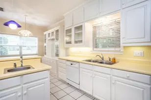 226 Gordon St, Gainesville, TX 76240 - Photo 15