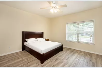 226 Gordon Street, Gainesville, TX 76240 - Photo 17