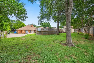1810 Waterwood Drive, Arlington, TX 76012 - Photo 25