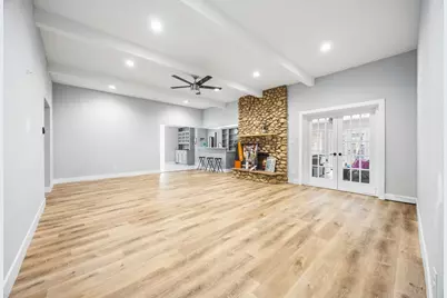 1810 Waterwood Drive, Arlington, TX 76012 - Photo 3