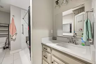1810 Waterwood Dr, Arlington, TX 76012 - Photo 19