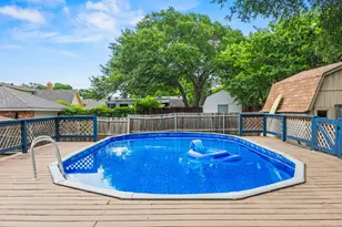 1810 Waterwood Dr, Arlington, TX 76012 - Photo 23