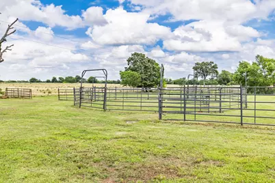609 County Road 2421, Como, TX 75431 - Photo 39