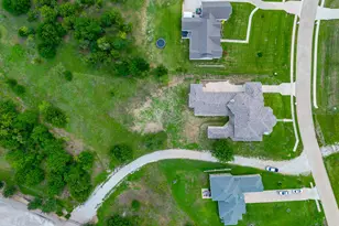 3124 Koscher Dr, Grand Prairie, TX 75104 - Photo 3