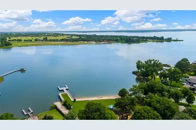 205 Timberlake Drive, Azle, TX 76020 - Photo 37