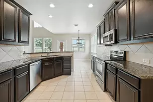 2404 Sabine Cir, Royse City, TX 75189 - Photo 11