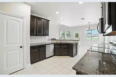 2404 Sabine Circle, Royse City, TX 75189 - Photo 9