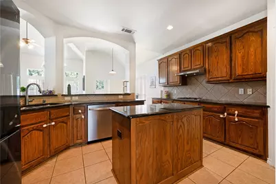 13307 Deercreek Trail, Frisco, TX 75035 - Photo 9