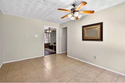 2718 Ridgewood Street, Irving, TX 75062 - Photo 9