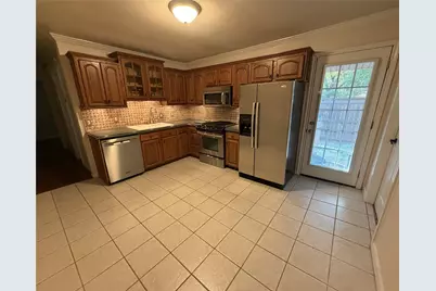 1218 N Center Street, Arlington, TX 76011 - Photo 5