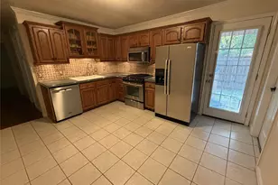 1218 N Center St, Arlington, TX 76011 - Photo 5