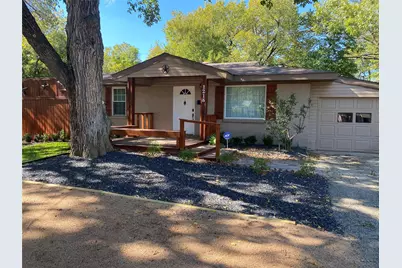 1218 N Center Street, Arlington, TX 76011 - Photo 1