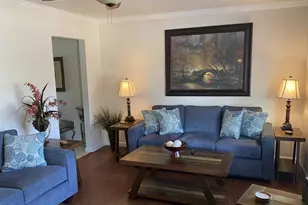 1218 N Center St, Arlington, TX 76011 - Photo 3