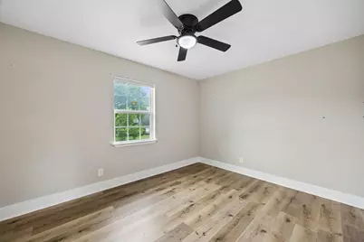 8635 Strathmore Drive, Dallas, TX 75238 - Photo 17