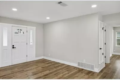 8635 Strathmore Drive, Dallas, TX 75238 - Photo 9