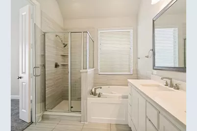 4521 Tall Knight Lane, Carrollton, TX 75010 - Photo 11