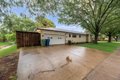 1817 Bardfield Avenue, Garland, TX 75041 - Photo 23