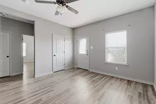 101 W Capps St, Rio Vista, TX 76093 - Photo 9