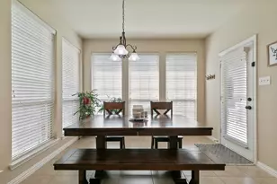 2504 Scotti St, Lewisville, TX 75056 - Photo 9