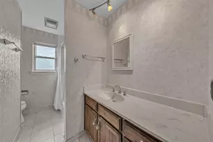 205 Mountain View Dr, Azle, TX 76020 - Photo 17