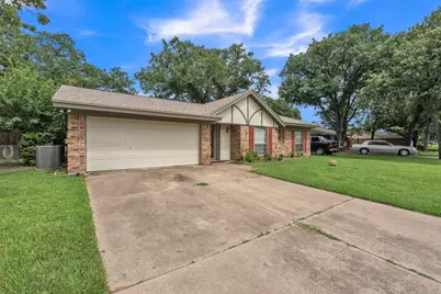 205 Mountain View Drive, Azle, TX 76020 - Photo 3