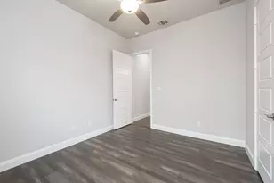 4412 La Roche Ave, Carrollton, TX 75010 - Photo 23