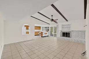 10254 Catalpa Rd, Dallas, TX 75243 - Photo 9