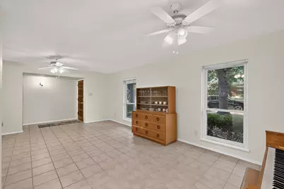 10254 Catalpa Road, Dallas, TX 75243 - Photo 7
