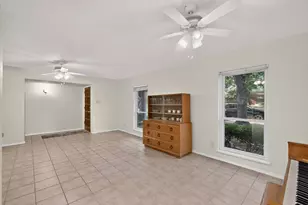 10254 Catalpa Rd, Dallas, TX 75243 - Photo 7