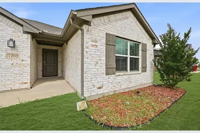1202 Southridge Lane, Sherman, TX 75092 - Photo 5