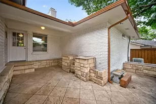 9660 Timberleaf Dr, Dallas, TX 75243 - Photo 39