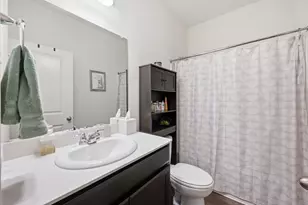 405 Willow Creek Dr, Glenn Heights, TX 75154 - Photo 21