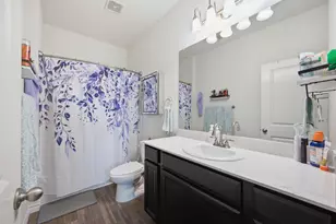405 Willow Creek Dr, Glenn Heights, TX 75154 - Photo 13