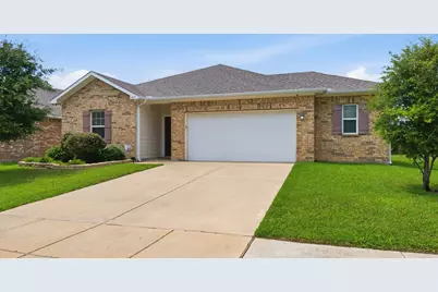 405 Willow Creek Drive, Glenn Heights, TX 75154 - Photo 3