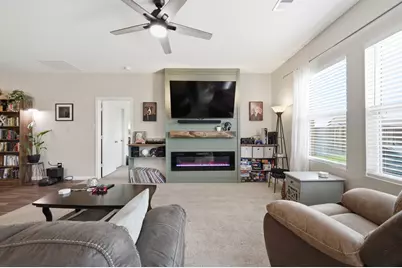 405 Willow Creek Drive, Glenn Heights, TX 75154 - Photo 11