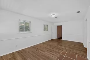 8636 Greenmound Ave, Dallas, TX 75227 - Photo 9