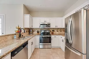 819 Canal St, Irving, TX 75063 - Photo 9