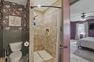 901 Pebble St, Bowie, TX 76230 - Photo 17